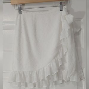 About us brand skirt. Size Small